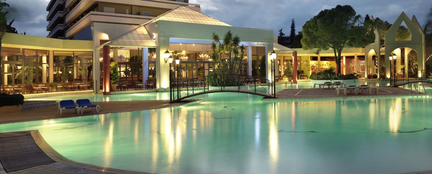 Imagen de la piscina del Hotel Dionysos, Rodas. Foto 14