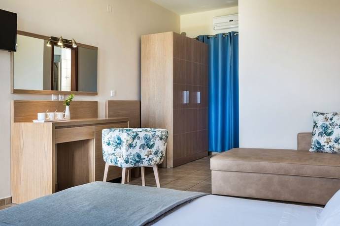 Imagen de la habitación del Hotel Dionysos Village Resort. Foto 3