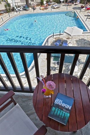 Imagen de la habitación del Hotel Dionyssos. Foto 8