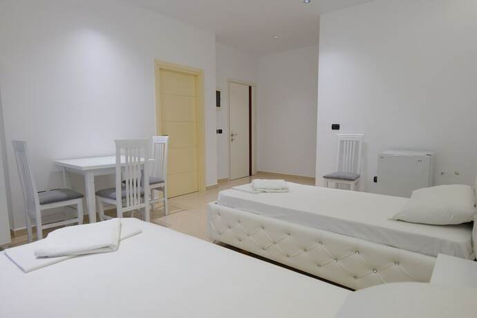 Imagen general del Hotel Dior. Foto 9