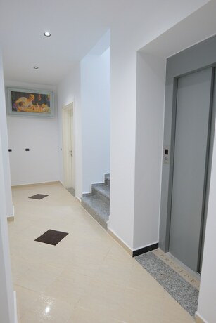 Imagen general del Hotel Dior. Foto 14