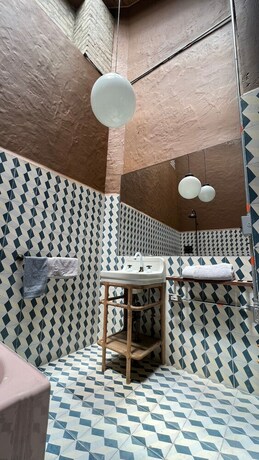 Imagen general del Hotel Dios. Foto 14