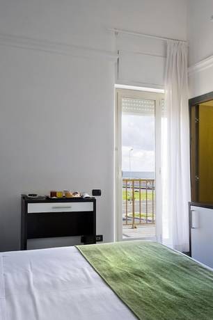 Imagen de la habitación del Hotel Dipendenza Bellavista, Lido di Ostia. Foto 5