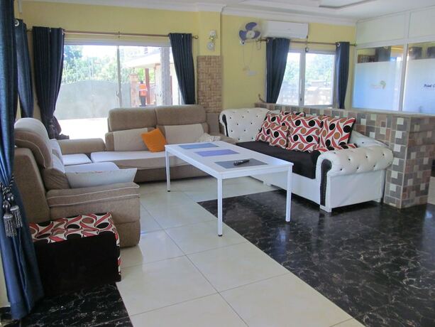 Imagen general del Hotel Diplomat Diani Beach Resort. Foto 11