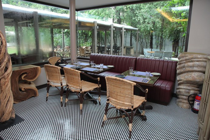 Imagen del bar/restaurante del Hotel Diplomat, Nueva Delhi. Foto 4