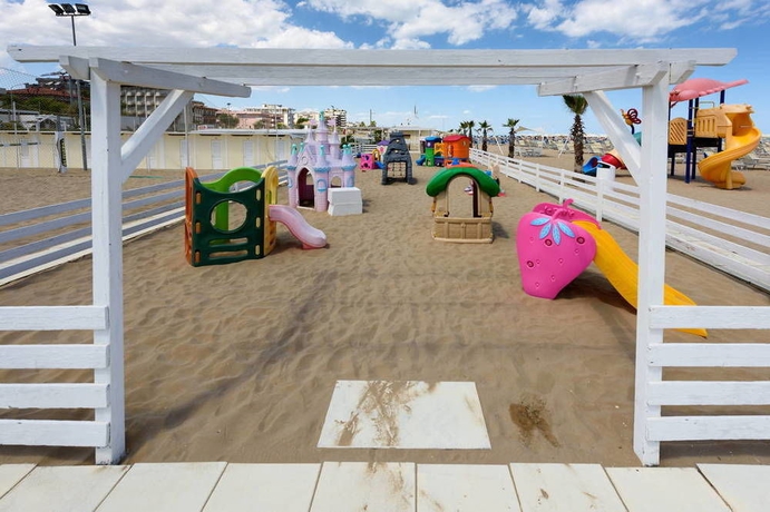 Imagen de los interiores del Hotel Diplomat Palace. Foto 7