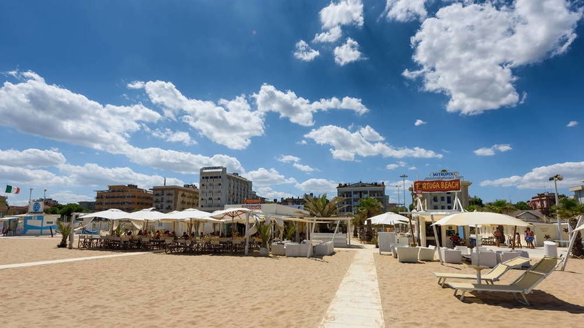 Imagen de los exteriores del Hotel Diplomat Palace. Foto 4