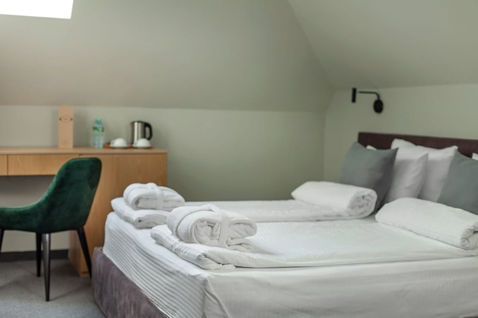 Imagen de la habitación del Hotel Diplomat Residence. Foto 8