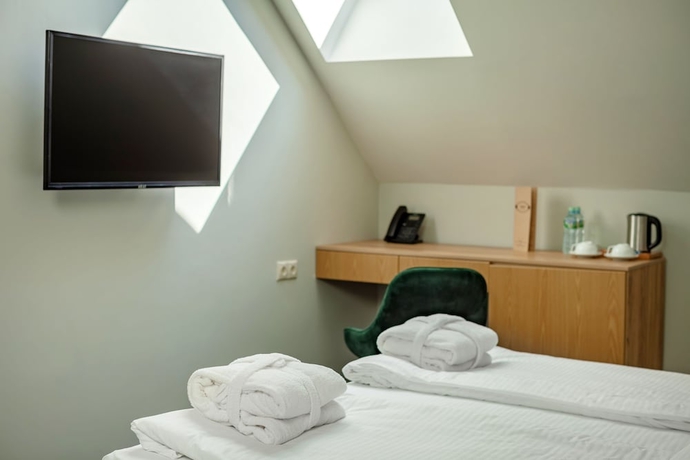 Imagen de la habitación del Hotel Diplomat Residence. Foto 12