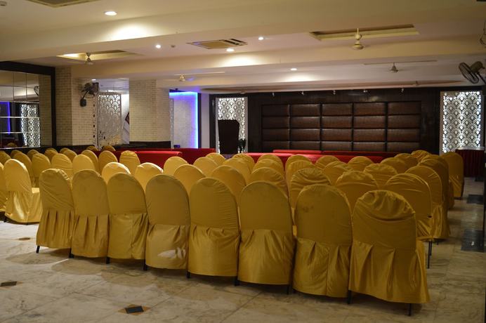 Imagen de los interiores del Hotel Diplomat Residency, Bareilly. Foto 12