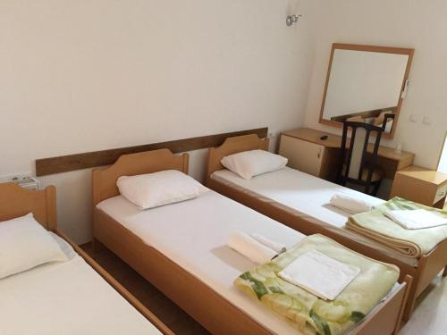 Imagen de la habitación del Hotel Diplomat, Struga. Foto 17