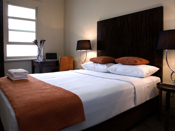 Imagen de la habitación del Hotel Diplomat Sydney. Foto 9