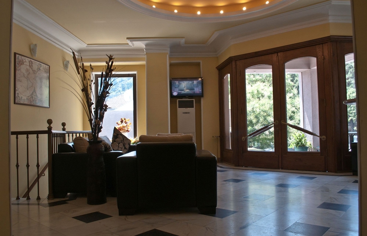 Imagen de los interiores del Hotel Diplomat, Tbilisi. Foto 13