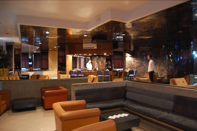 Imagen del bar/restaurante del Hotel Diplomat, Tunis. Foto 6