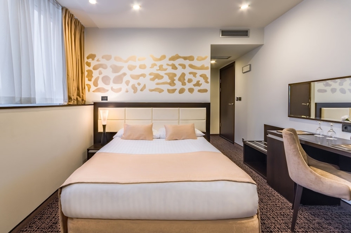 Imagen de la habitación del Hotel Diplomat, Zagreb. Foto 12