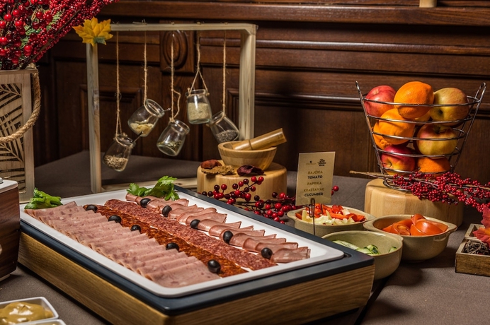 Imagen del bar/restaurante del Hotel Diplomat, Zagreb. Foto 6