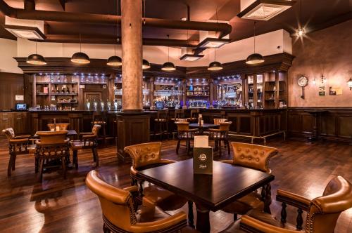 Imagen del bar/restaurante del Hotel Diplomat, Zagreb. Foto 2