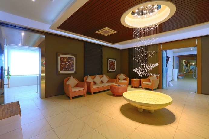 Imagen de los interiores del Hotel Diplomat and Business Center. Foto 8