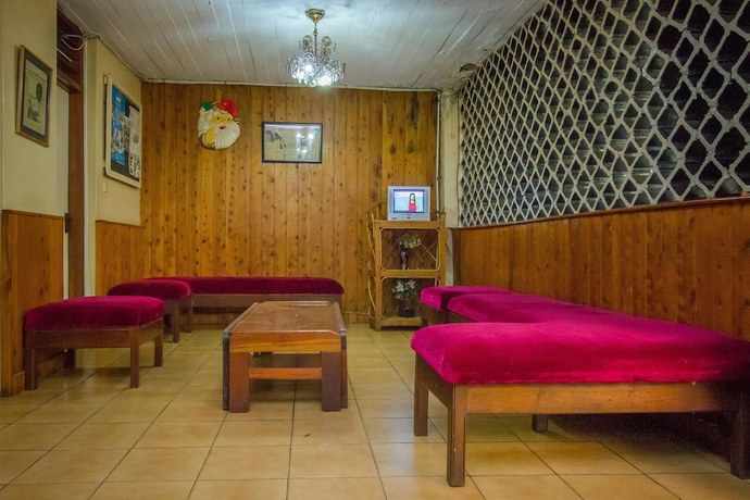 Imagen de los interiores del Hotel Diplomate, Kampala. Foto 20