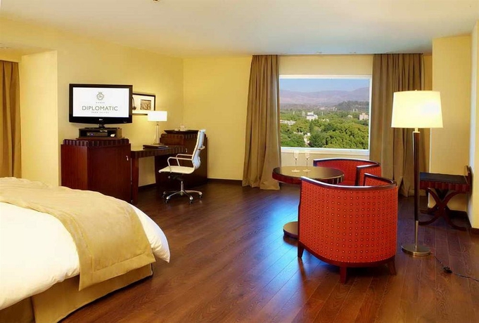 Imagen de la habitación del Hotel Diplomatic, Mendoza Centro Ciudad. Foto 7