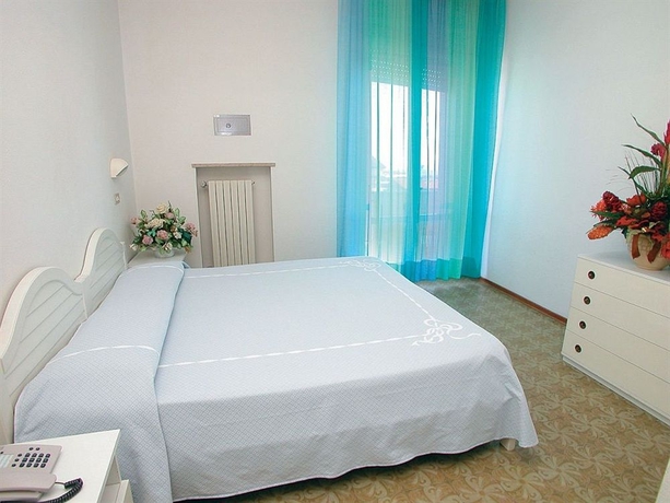 Imagen de la habitación del Hotel Diplomatic, Ravenna. Foto 4