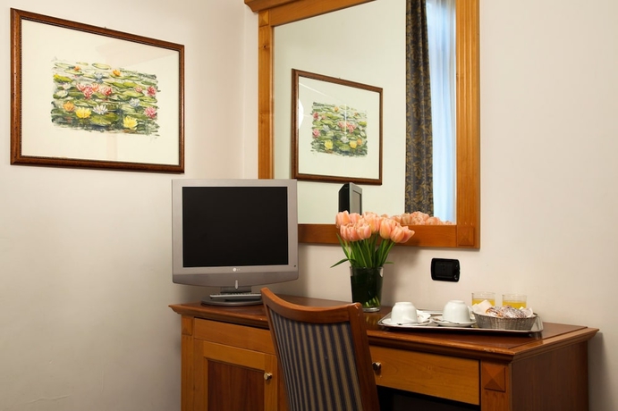 Imagen de la habitación del Hotel Diplomatic, Roma. Foto 9