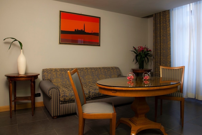 Imagen de la habitación del Hotel Diplomatic, Roma. Foto 16