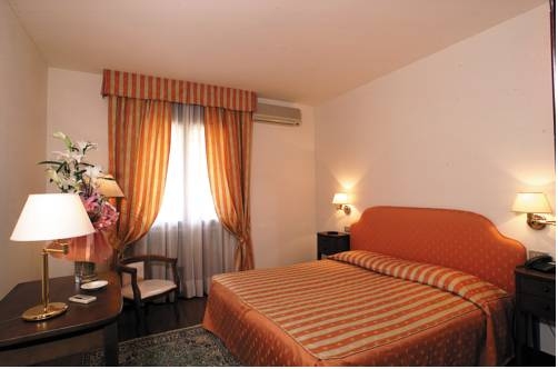 Imagen general del Hotel Diplomatic, Sansonessa. Foto 2