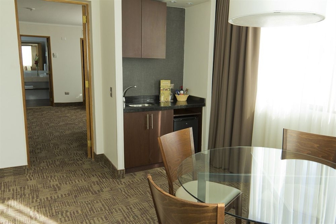Imagen de la habitación del Hotel Director Vitacura. Foto 4