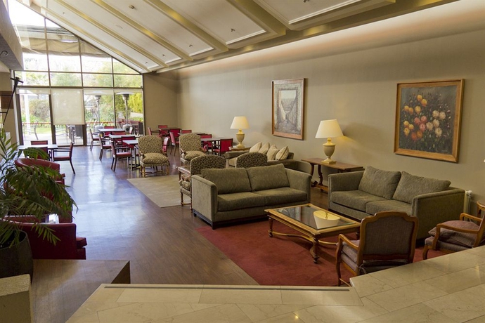 Imagen de los interiores del Hotel Director Vitacura. Foto 10