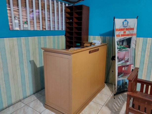 Imagen de los interiores del Hotel Dirgantara. Foto 17