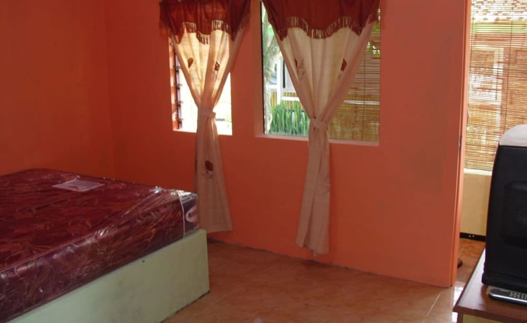 Imagen de la habitación del Hotel Dirgantara. Foto 7