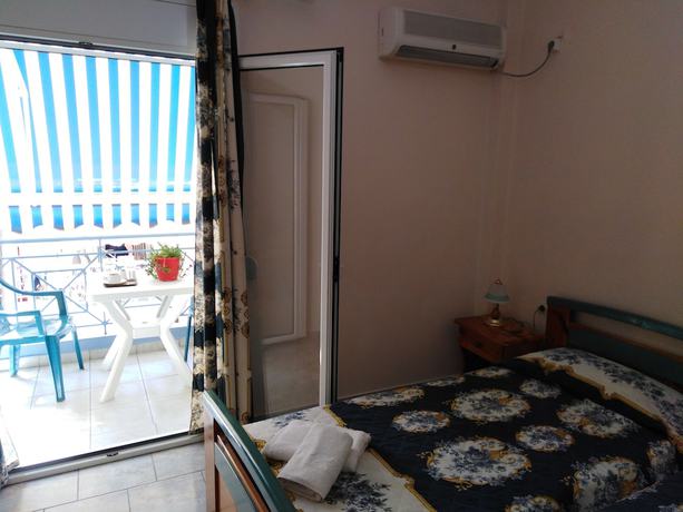 Imagen de la habitación del Hotel Dirki. Foto 6