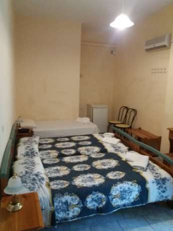 Imagen de la habitación del Hotel Dirki. Foto 7