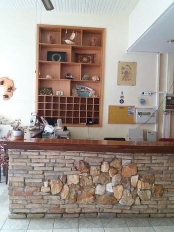 Imagen de los interiores del Hotel Dirki. Foto 19