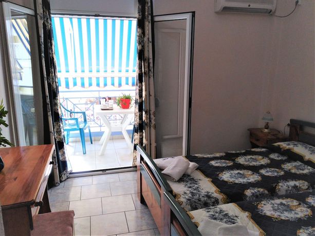 Imagen de la habitación del Hotel Dirki. Foto 11