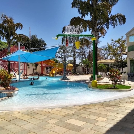 Imagen general del Hotel Diroma International Resort Via Caldas. Foto 1