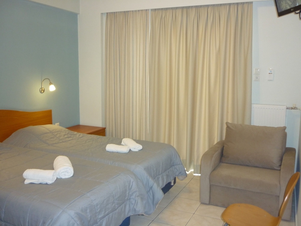 Imagen de la habitación del Hotel Diros. Foto 7