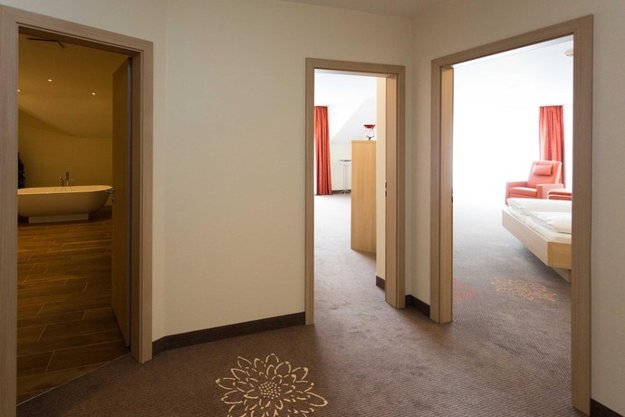 Imagen de la habitación del Hotel Dirsch Wellness and Spa Resort. Foto 12