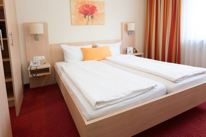 Imagen de la habitación del Hotel Dirsch Wellness and Spa Resort. Foto 18
