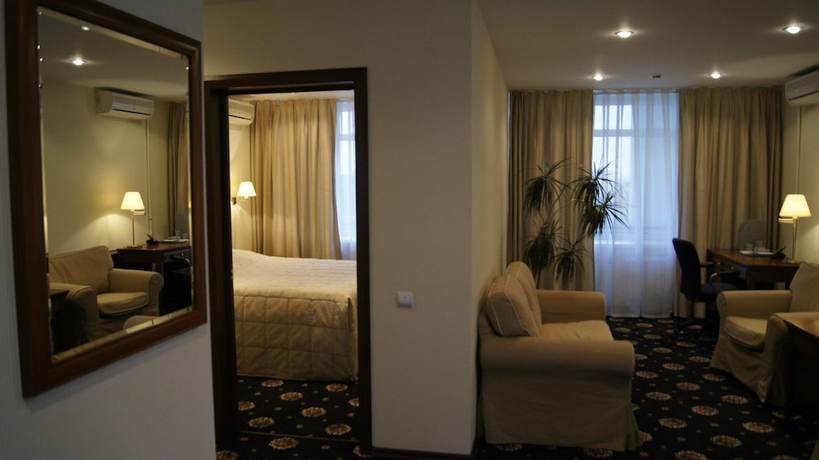 Imagen de la habitación del Hotel Dis President. Foto 9