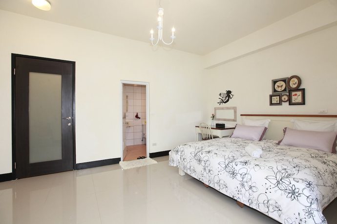 Imagen de la habitación del Hotel Discovery BandB. Foto 17