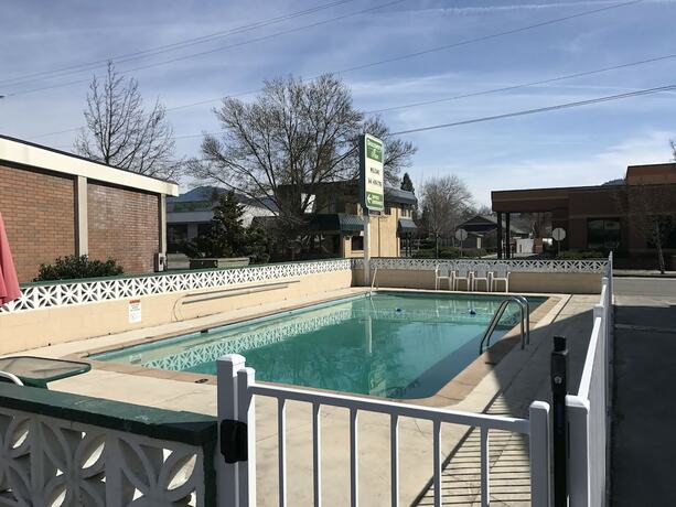 Imagen general del Hotel Discovery Inn, Grant Pass. Foto 11