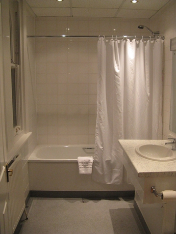 Imagen de la habitación del Hotel Discovery Inn, Leeds. Foto 10
