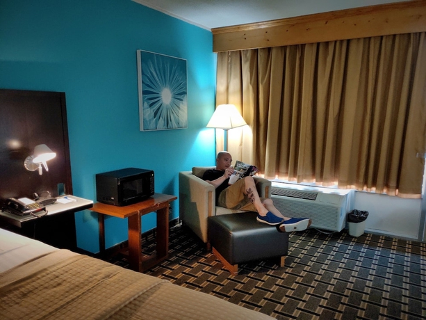 Imagen de la habitación del Hotel Discovery Inn, Walroy. Foto 8