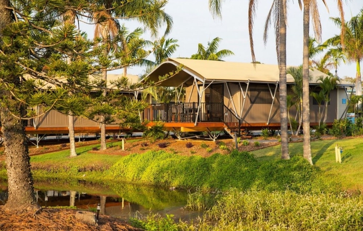 Imagen de la habitación del Hotel Discovery Parks. Foto 9