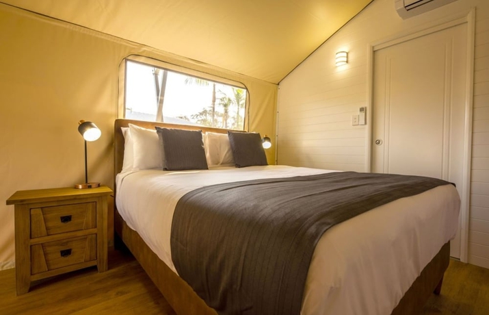 Imagen de la habitación del Hotel Discovery Parks. Foto 10