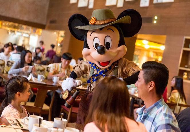 Imagen del bar/restaurante del Hotel Disney Explorers Lodge. Foto 4