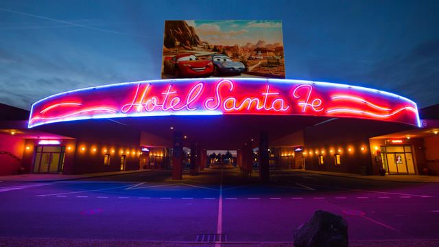 Imagen de los exteriores del Hotel Disney Santa Fe. Foto 15