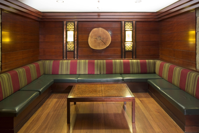 Imagen de los interiores del Hotel Disney Sequoia Lodge. Foto 15